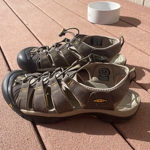 Men’s size 12 Keen sandals
